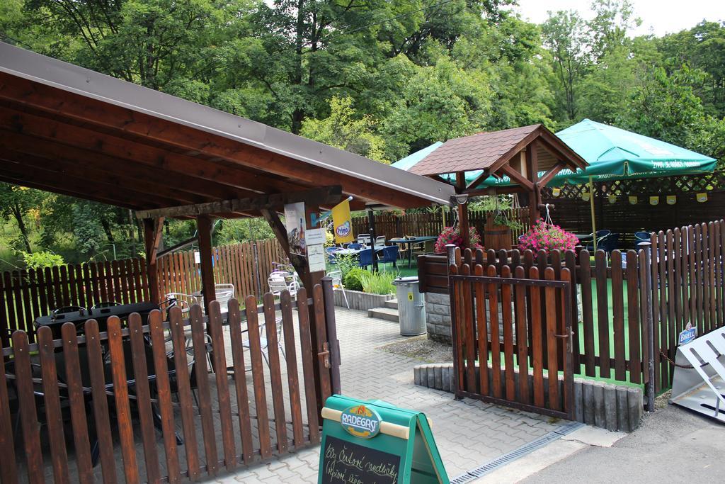Hotel Saentis Komorní Lhotka Εξωτερικό φωτογραφία